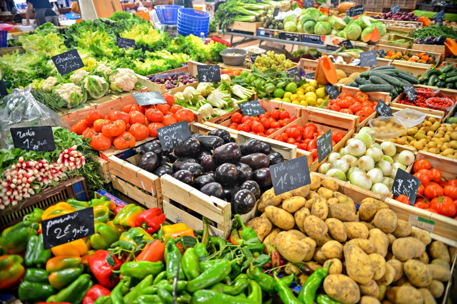 Оптовые поставки продуктов питания по Москве и Московской области Заказать продукты питания оптом с доставкой в Москве