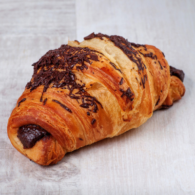 Круассан для выпекания с шоколадной начинкой с/м 90г*30шт 2,7кг Десерт Фентези