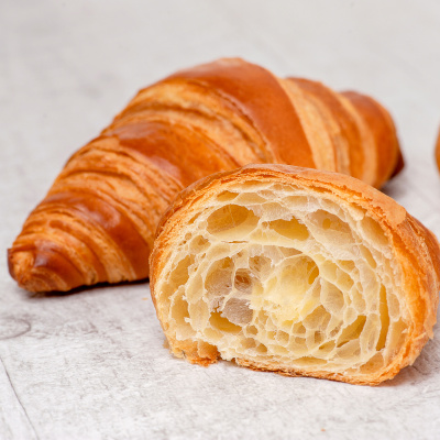 Круассан для выпекания ЭКСТРА с/м 75г*30шт 2,25кг Десерт Фентези