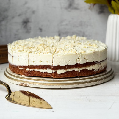 Торт Молочная девочка 1,75кг Десерт Фентези