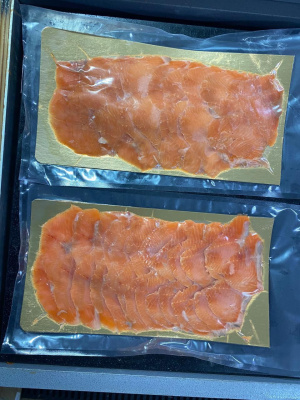 Форель слайсы слабосоленая в/у с/м 500г МАРИНИСТ