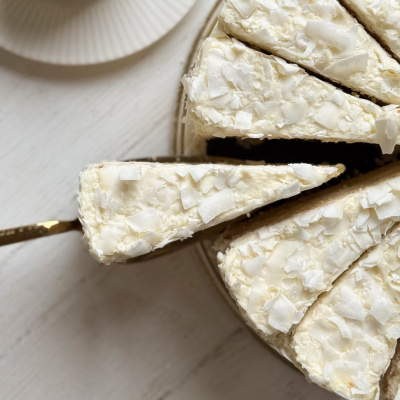 Торт Кокосовый с орехами 16 порций 2,24кг Десерт Фентези