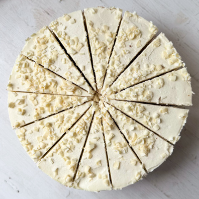 Торт Молочная девочка 1,75кг Десерт Фентези