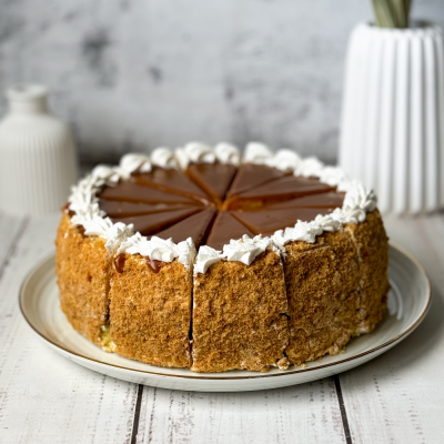 Торт Ванильно-карамельный 1,44кг Десерт Фентези